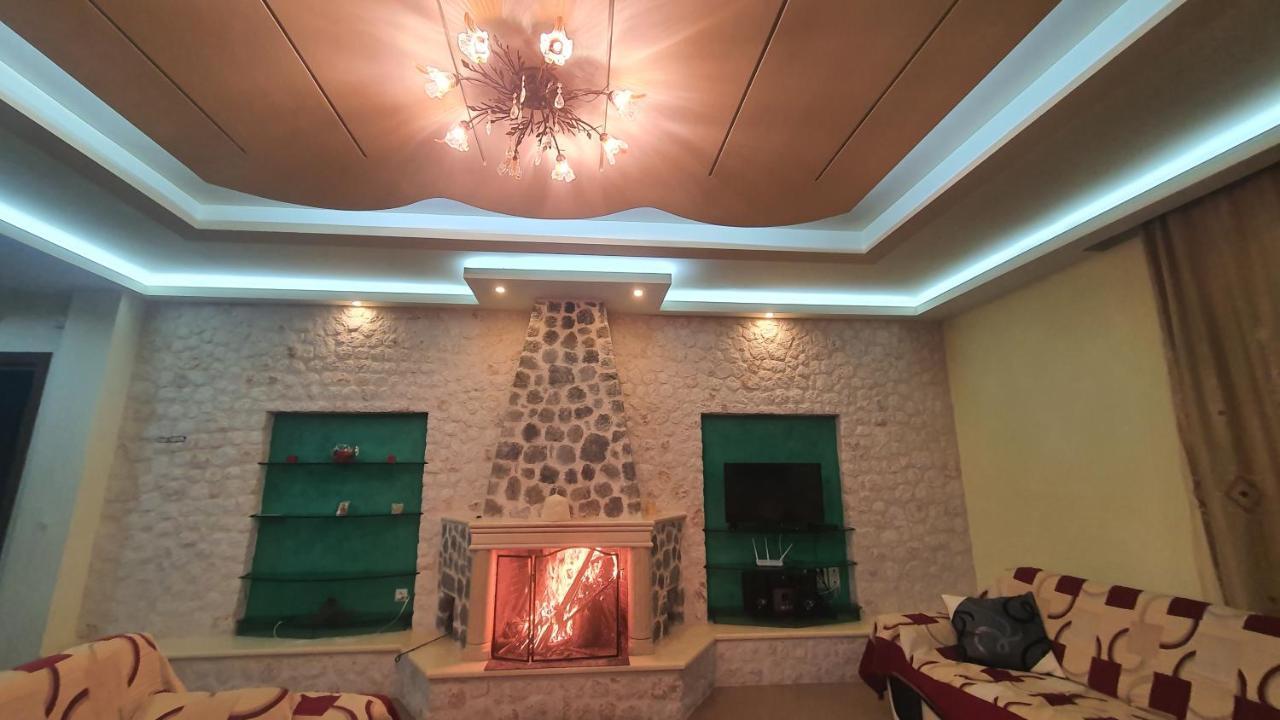 Mihal Suites ساراندا المظهر الخارجي الصورة