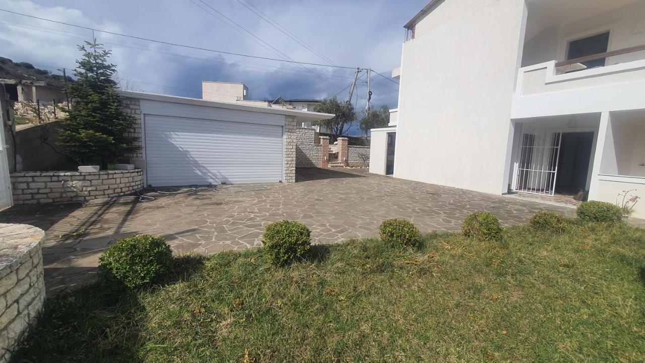 Mihal Suites ساراندا المظهر الخارجي الصورة