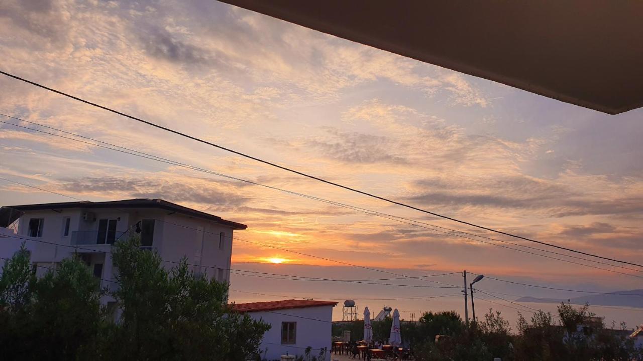 Mihal Suites ساراندا المظهر الخارجي الصورة